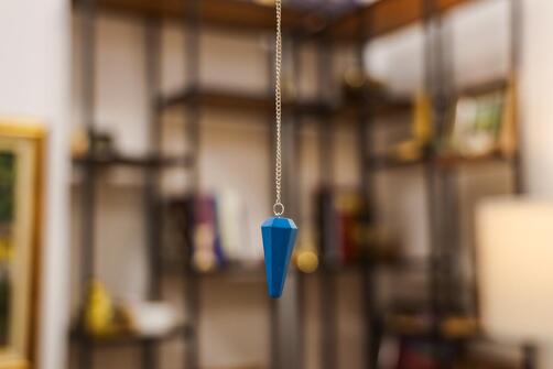 Чисто махало от син яспис
